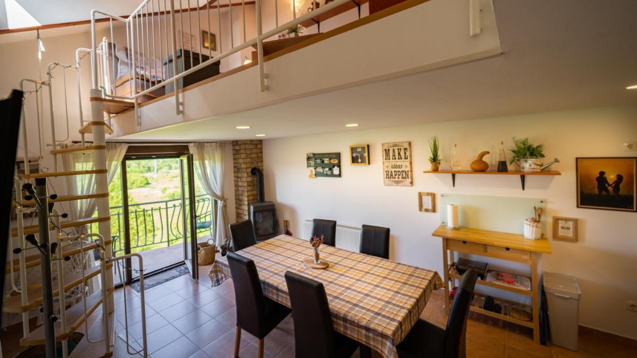 Specious Apartment Manitu In Forest Countryside Fužine Zewnętrze zdjęcie